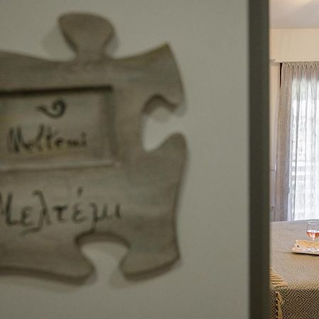 Meltemi luxury apartments Nea Roda Extérieur photo