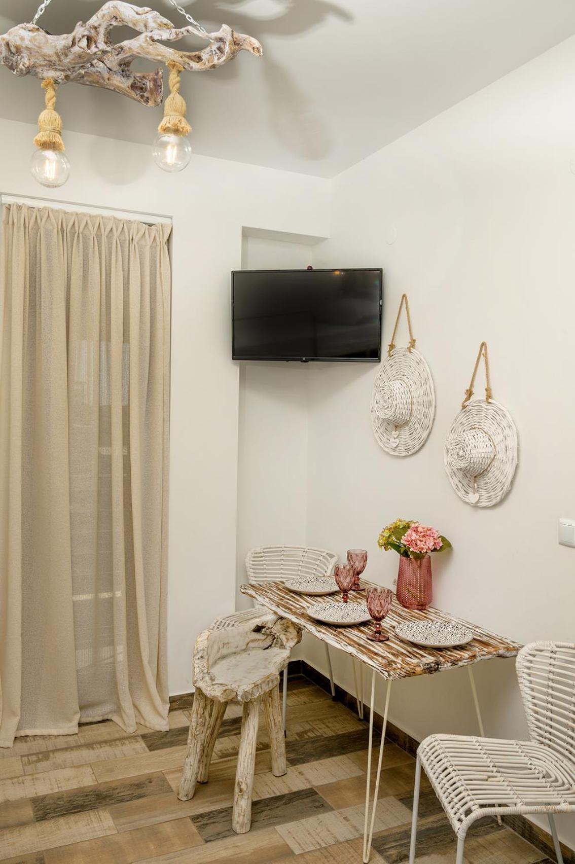 Meltemi luxury apartments Nea Roda Extérieur photo