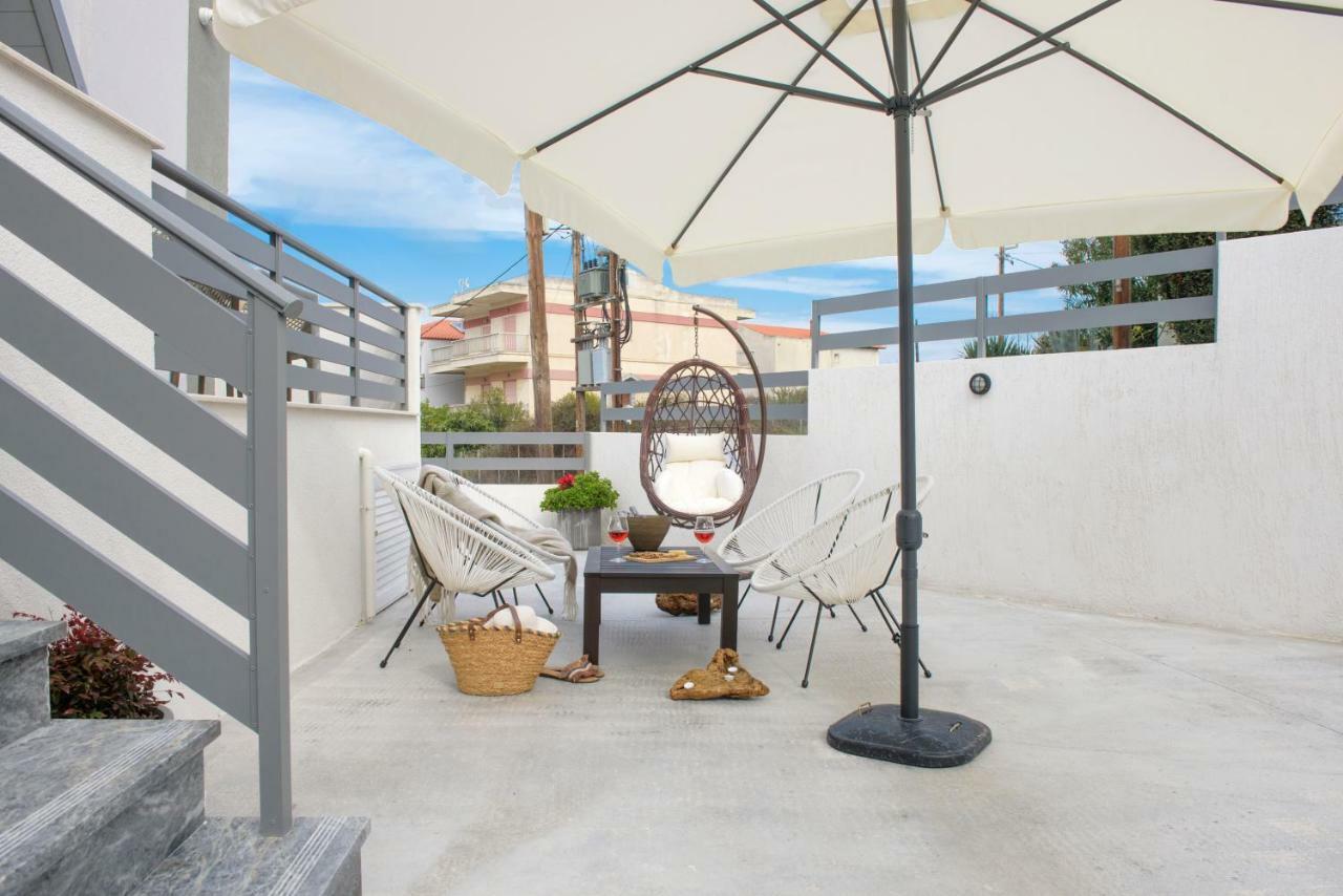 Meltemi luxury apartments Nea Roda Extérieur photo